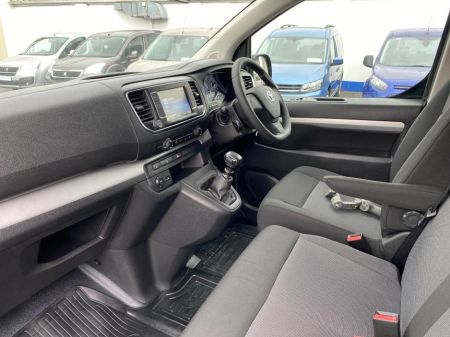 2026 Toyota Proace Verso wheelchair accessible