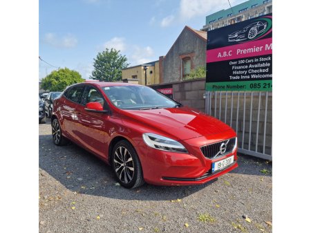 2019 Volvo V40 T3 (152hp) Momentum Edition Auto €15,450