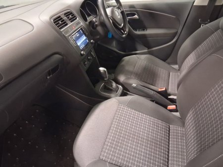 2015 Volkswagen Polo - thumbnail 8