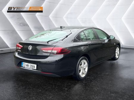 2017 Vauxhall Insignia 1.6 Design NAV Turbo D 5DR Auto €10,495 thumbnail