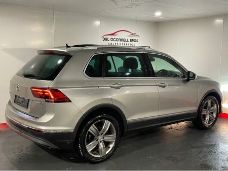 2016 Volkswagen Tiguan 2.0 TDI SE L BLUEMOTION 150PS 5DR €17,900 thumbnail