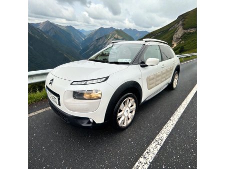 2017 Citroen C4 Cactus 1.2 PureTech 75 Touch €9,888 thumbnail