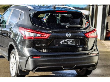 2019 Nissan Qashqai 1.5 DSL SV €13,995 thumbnail