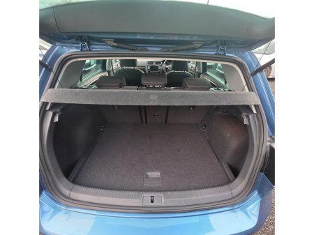 2017 Volkswagen Golf 1.4 TSI 3DR 150HP Highline €15,950 thumbnail