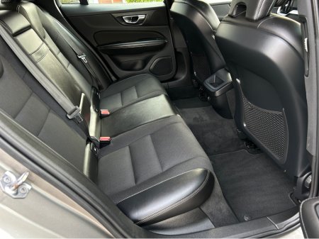 2018 Volvo V60 - thumbnail 20
