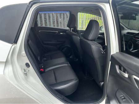 2016 Honda Fit Self Charging Hybrid €10,995 thumbnail