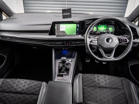 2021 Volkswagen Golf R-LINE TSI €22,450 thumbnail