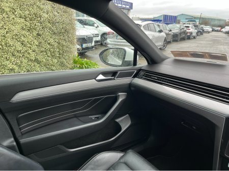 2019 Volkswagen Passat GTE 1.4 TSI PHEV PETROL HYBRID //FULL LEATHER HEATED SEATS//SAT NAV//ADAPTIVE CRUISE CONTROL// €17,950 thumbnail