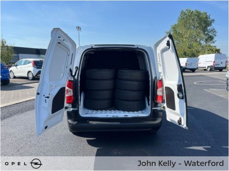 2026 Opel Combo COMBO 19 KOMF L1H1-1.5 100BHP D thumbnail