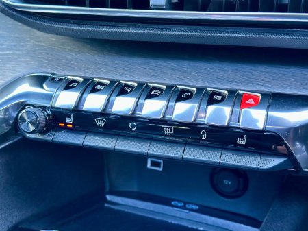 2019 Peugeot 5008 - thumbnail 19