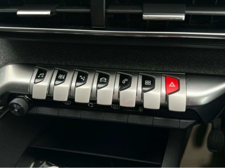 2022 Peugeot 3008 FL ALLURE 1.5 BLUE HDI 130 bhp €25,950 thumbnail