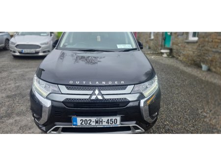 2020 Mitsubishi Outlander - thumbnail 3