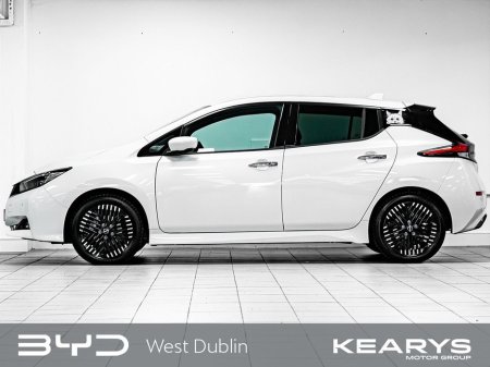 2025 Nissan Leaf - thumbnail 5