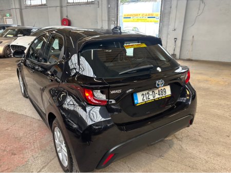 2021 Toyota Yaris - thumbnail 16