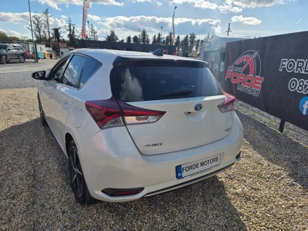 2017 Toyota Auris - photo 3
