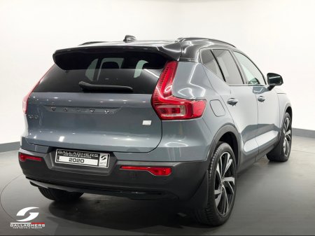 2020 Volvo XC40 - thumbnail 4
