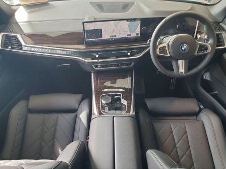 2026 BMW X5 - thumbnail 1