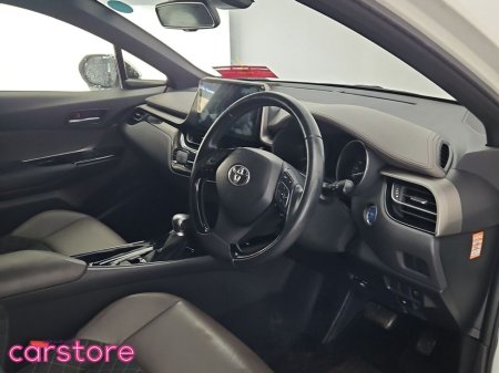 2020 Toyota C-HR 1.8 HYBRID Auto €22,880 thumbnail