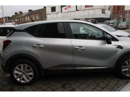 2021 Renault Captur 1.5 DCI PLAY COMMERCIAL 95 €8,902 thumbnail
