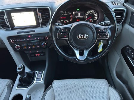2018 Kia Sportage Platinum Sunroof*1 Owner From New * FSH* Mint Condition €19,900 thumbnail