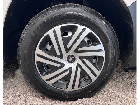 2020 Peugeot Partner Peugeot partner NEW MODEL 1.6Hdi 3 Seater professional €13,700