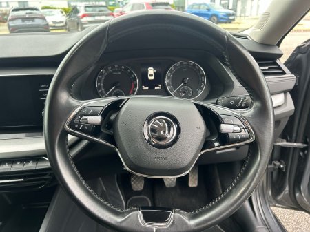 2022 Skoda Octavia - thumbnail 17