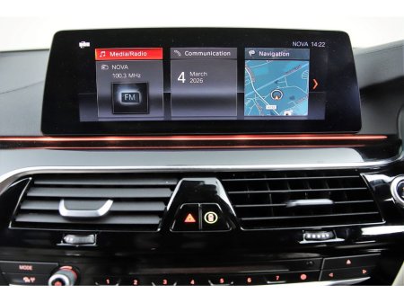 2018 BMW 5 Series - thumbnail 16