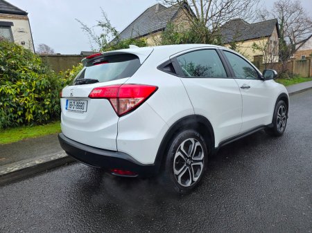 2016 Honda HR-V 1.5 I-vtec ES 5DR €14,950 thumbnail