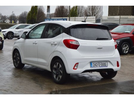 2024 Hyundai i10 i10 Deluxe Plus Auto €21,995 thumbnail