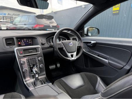 2017 Volvo V60 - thumbnail 39