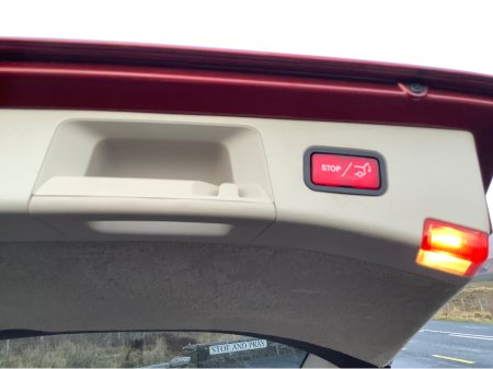 2015 Mercedes-Benz E Class E220 BLUETEC AMG LINE 5DR AUTO CDI €19,950 thumbnail