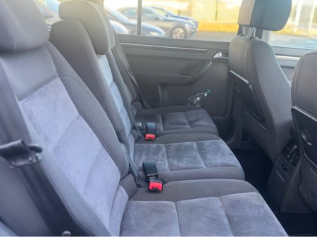 2014 Volkswagen Touran 1.4i HIGHLINE... AUTOMATIC...2 KEYS €11,950 thumbnail