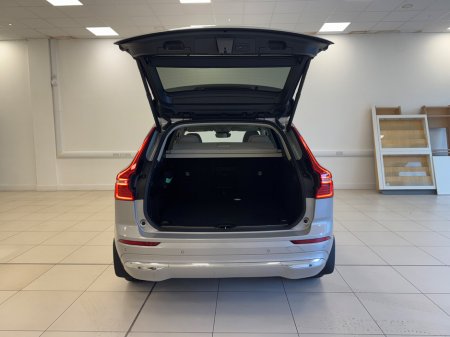 2022 Volvo XC60 - thumbnail 21