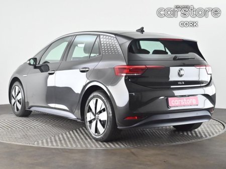 2022 Volkswagen ID.3 Life 145HP 58kWh €22,880