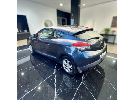 2010 Renault Megane - thumbnail 5