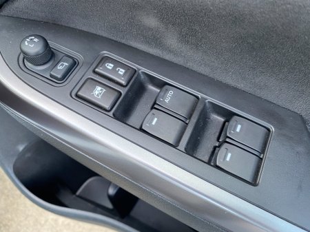 2023 Suzuki Vitara 1.4 Hybrid SZ5 MT €24,950 thumbnail