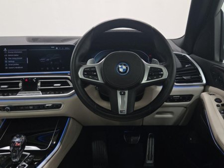 2022 BMW X5 xDrive45e M Sport €65,950 thumbnail