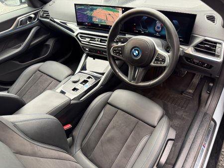 2023 BMW i4 - thumbnail 9