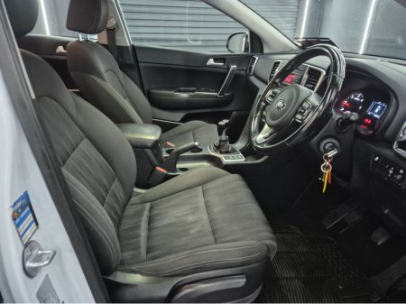 2018 Kia Sportage - thumbnail 16