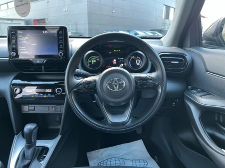 2024 Toyota Yaris Cross LUNA 4DR AUTO €28,950 thumbnail