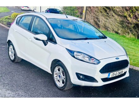 2017 Ford Fiesta - thumbnail 6
