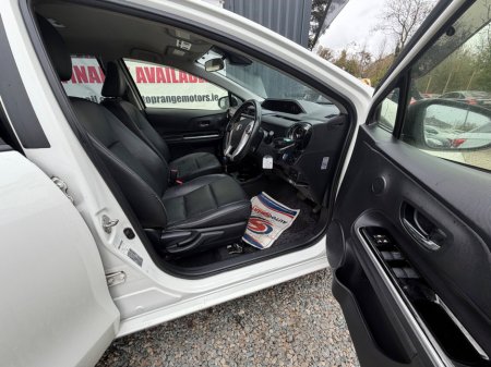 2016 Toyota Aqua - thumbnail 9