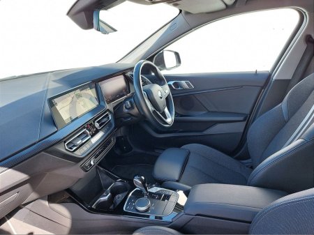 2023 BMW 1 Series 118i Sports Hatch 5-door €29,995 thumbnail