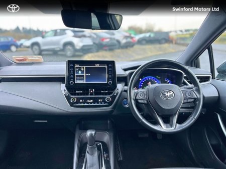 2022 Toyota Corolla HYBRID L/SPORT HB 4DR €26,950 thumbnail