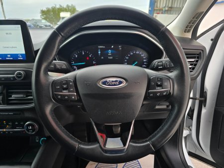 2019 Ford Focus - thumbnail 33