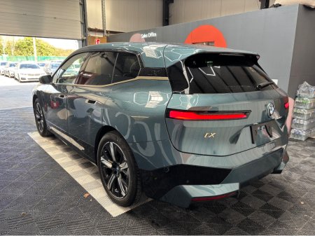 2022 BMW iX - thumbnail 4