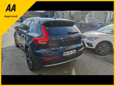 2020 Volvo XC40 - thumbnail 11