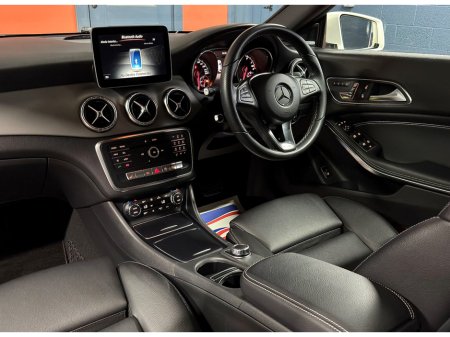 2017 Mercedes-Benz CLA Class - thumbnail 4