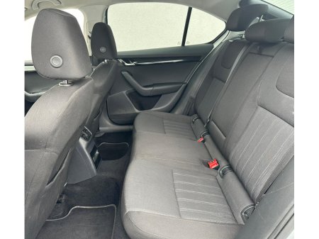 2017 Skoda Octavia - thumbnail 19