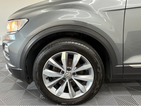 2019 Volkswagen T-Roc DESIGN TDI €18,950